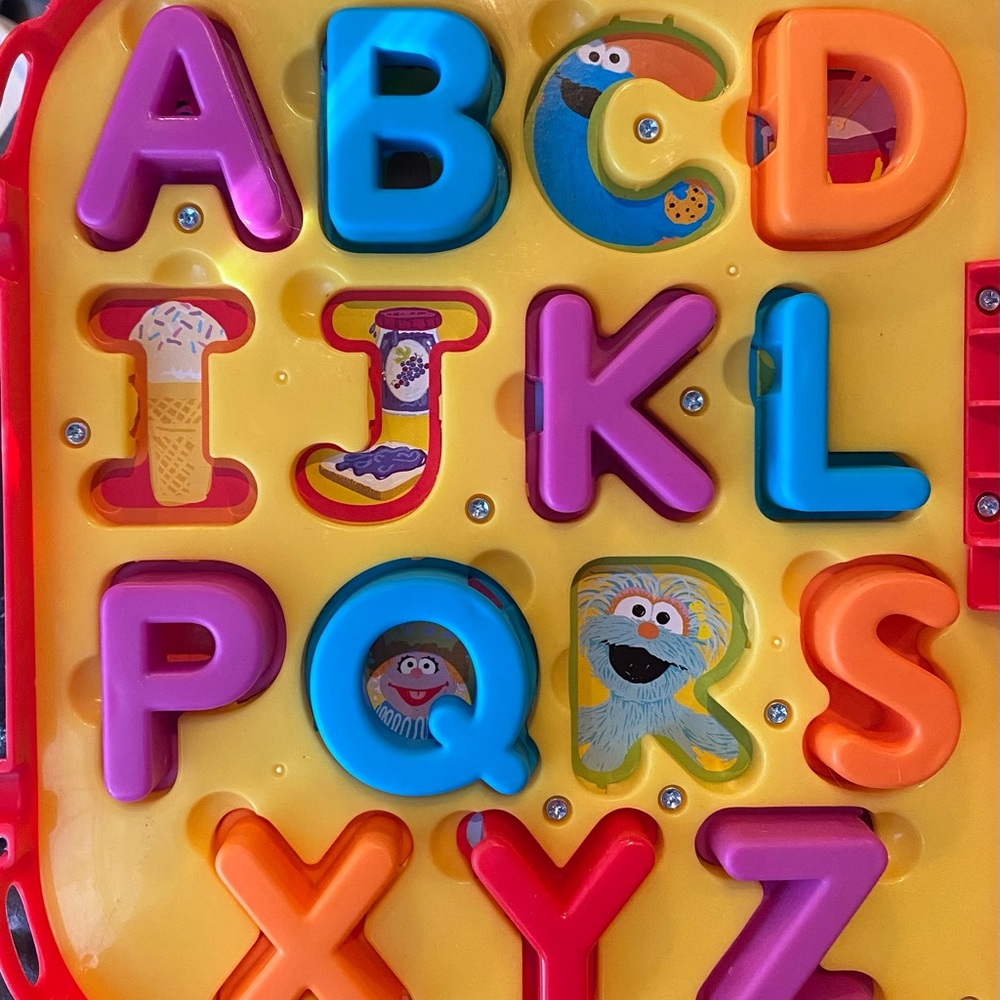 Sesame Street: Elmo’s On-the-Go ABC Alphabet Replacement Letters